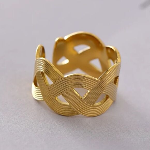 #34 Gold Weave Textured Ring Adjustable - Picture 2 of 9